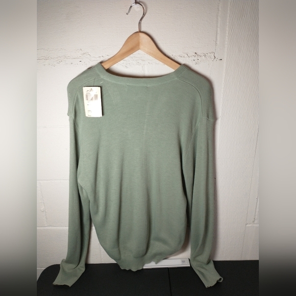 NWT Jantzen Made In USA Acrylic Green V Neck Sweater, tall size L men's - Picture 2 of 7